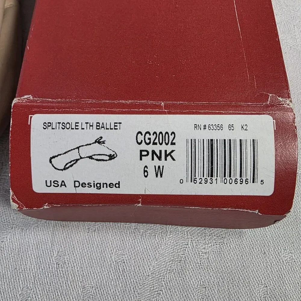 Capezio Pink Nude Leather Split Sole Ballet Shoe Size 6W Model CG2002 New in Box